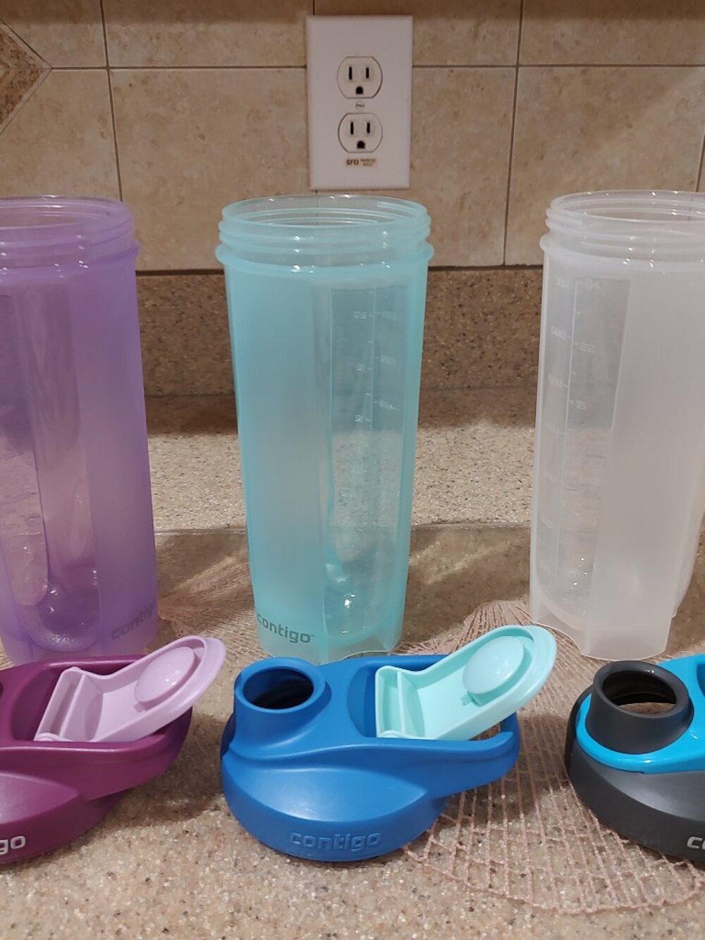 THREE CONTIGO 24OZ WATER BOTTLES TIGHT LIDS BPA FREE TOP RACK DW SAFE CLEAN
